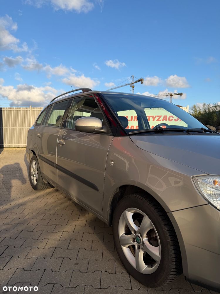 Skoda Fabia 1.4 16V Ambiente - 8
