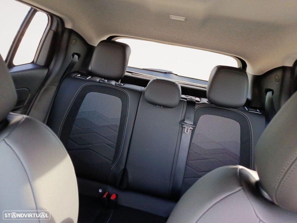 Jeep Avenger 1.2 GSE T3 Altitude - 14