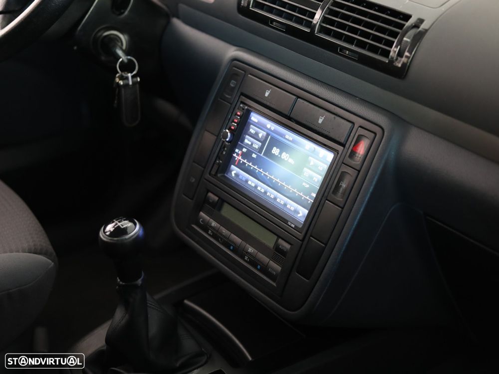 VW Sharan 1.9 TDi Confortline - 20