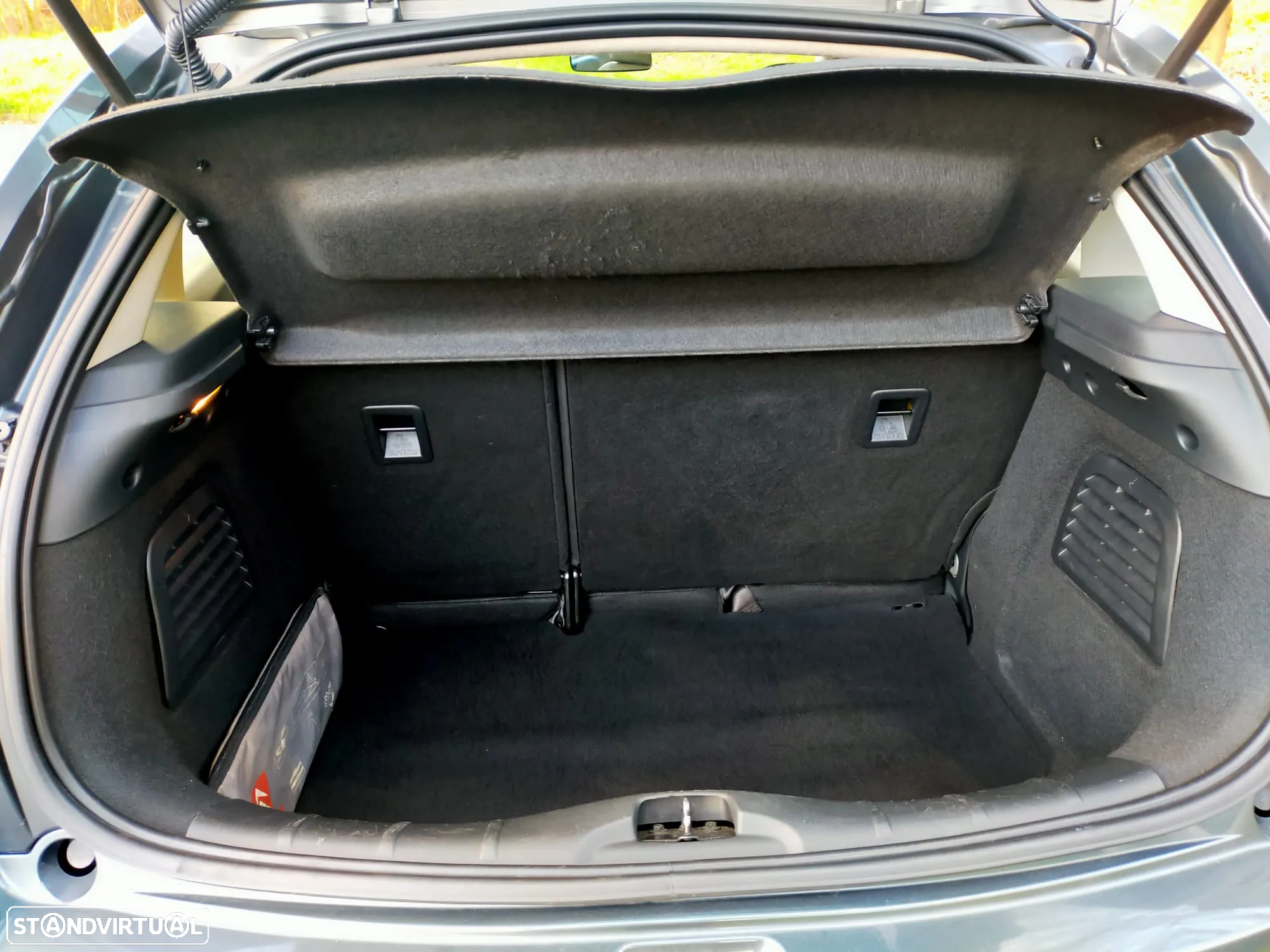 Citroën C3 1.2 PureTech Attraction - 18
