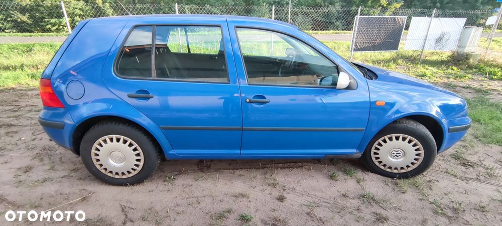 Volkswagen Golf 1.9 TDI Comfortline - 8