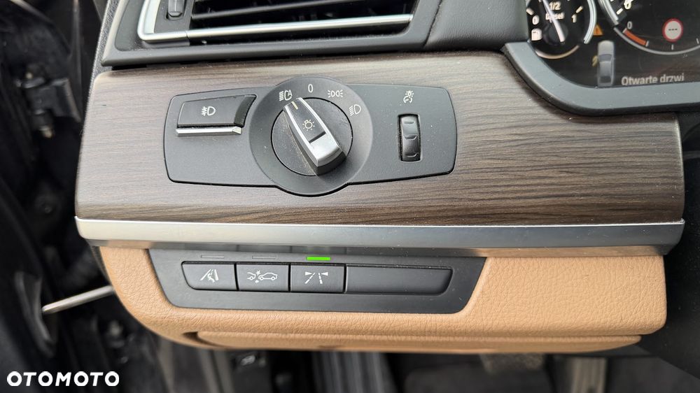 BMW Seria 7 730d - 8