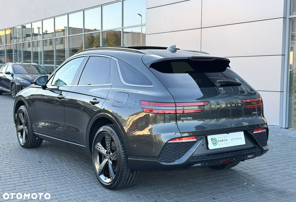 Genesis GV70 - 3