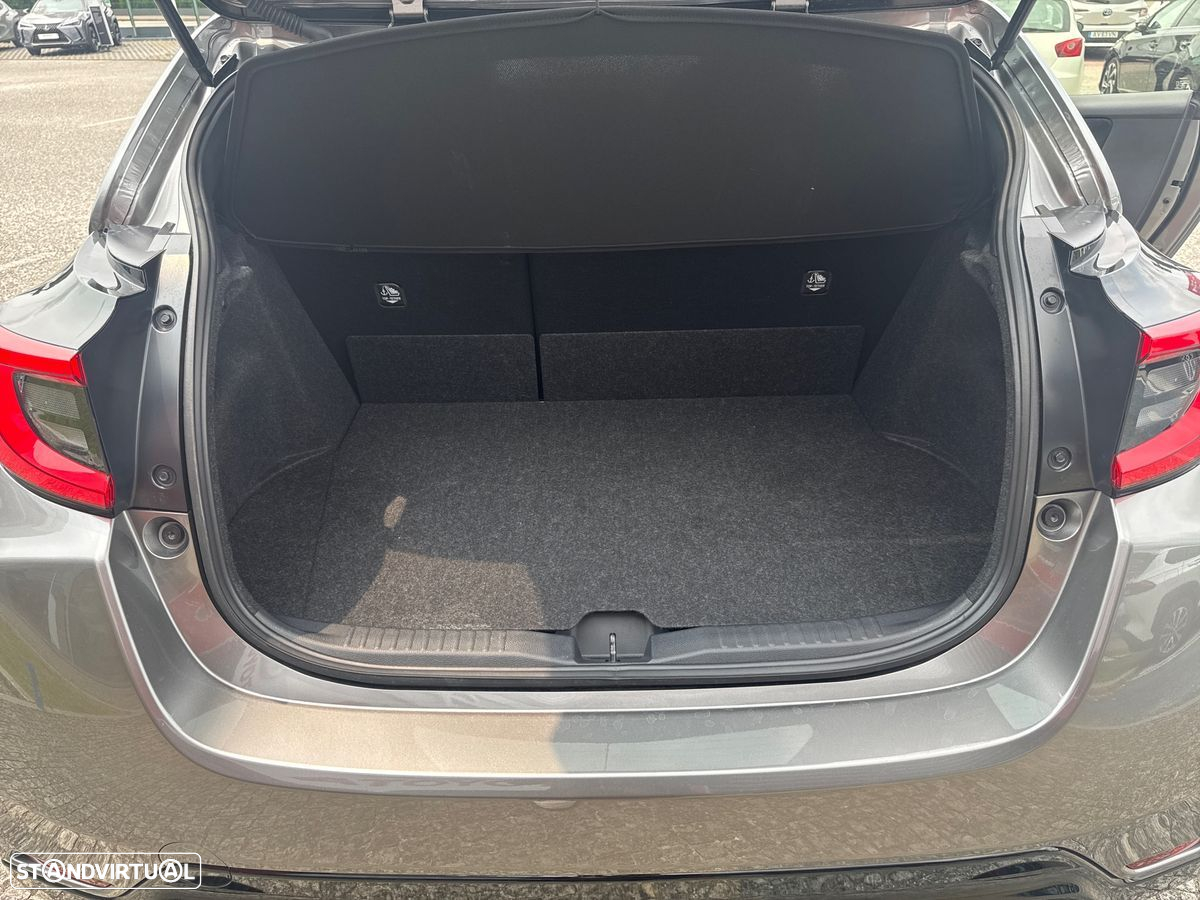 Toyota Yaris GR 1.6 T Legend T/M - 19