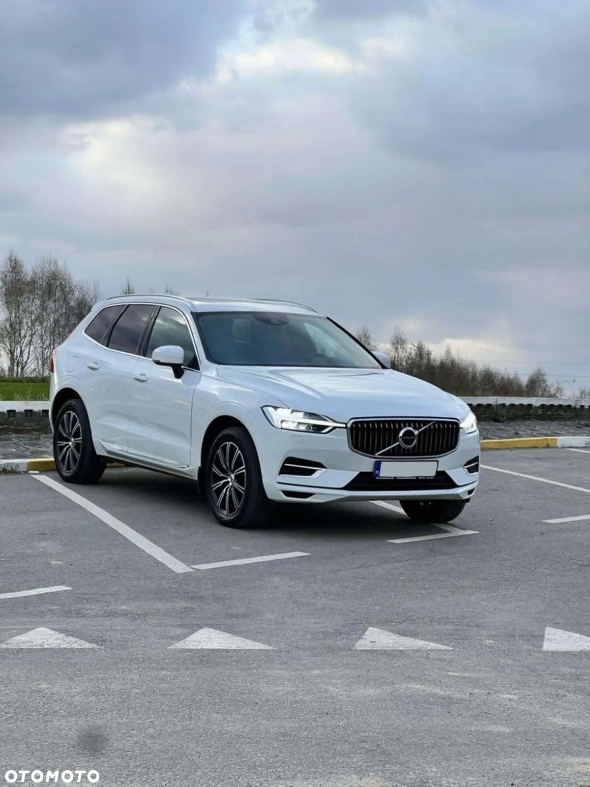 Volvo XC 60 T6 AWD Plug-In Hybrid Inscription - 1