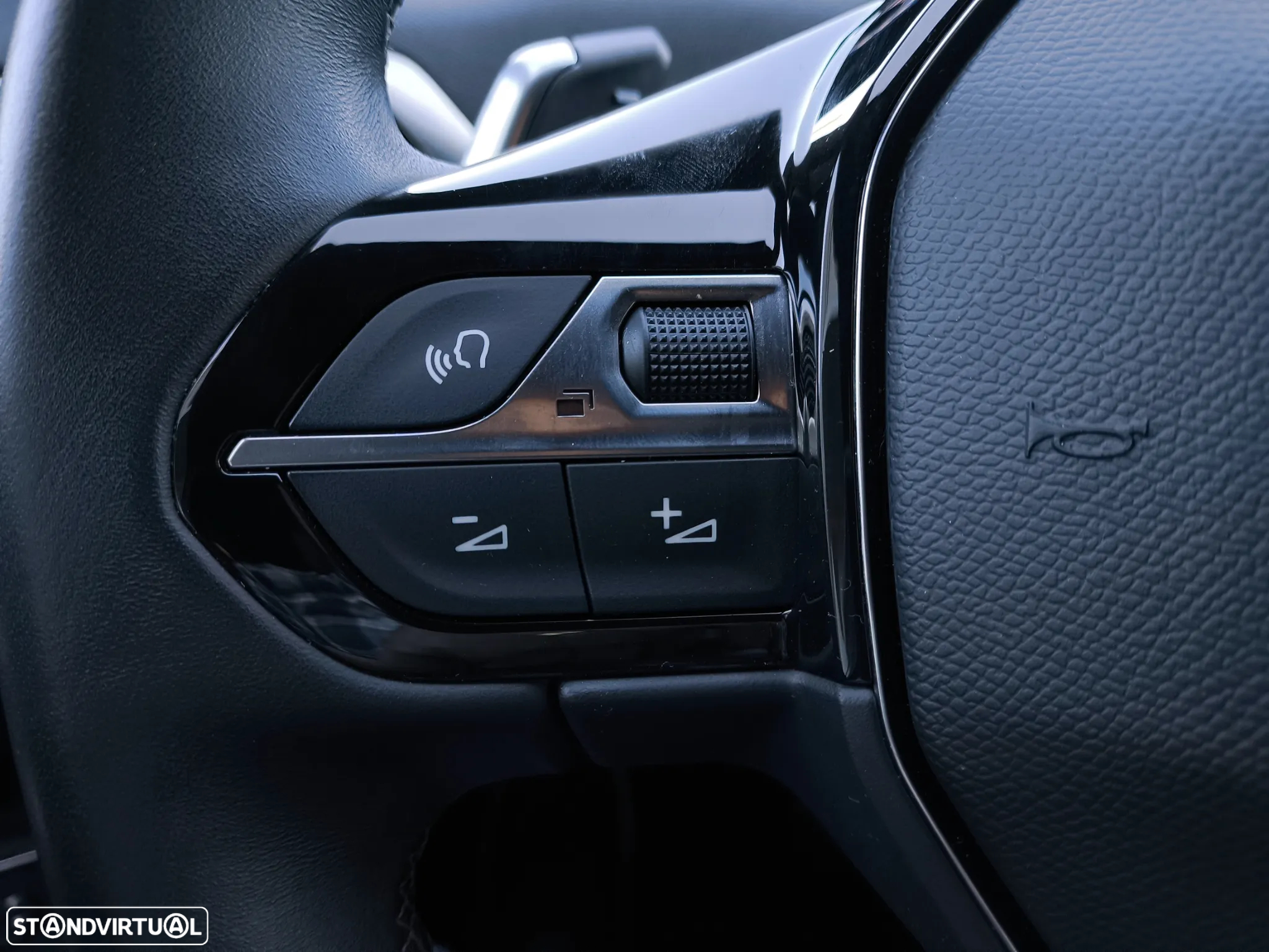 Peugeot 3008 1.6 Hybrid Allure Pack e-EAT8 - 22