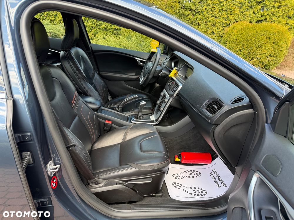 Volvo V40 D2 Ocean Race - 18