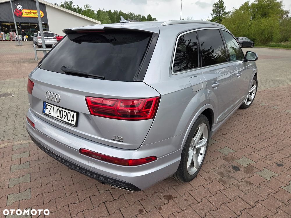 Audi Q7 - 4