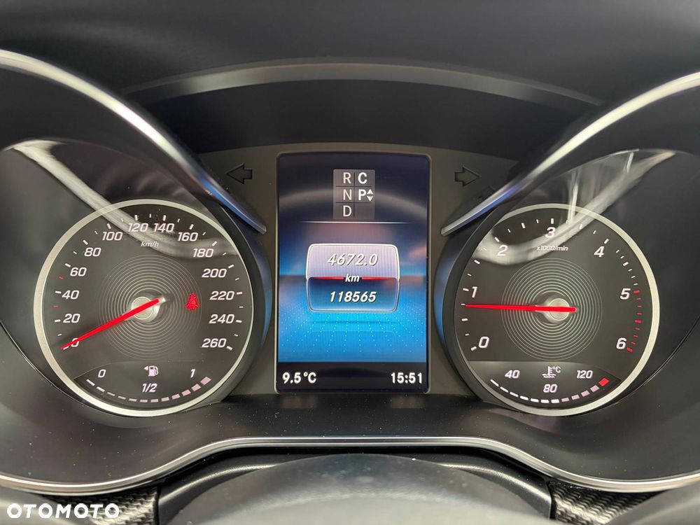 Mercedes-Benz Klasa V 300 d 4-Matic Avantgarde 9G-Tronic (d³ugi) - 35