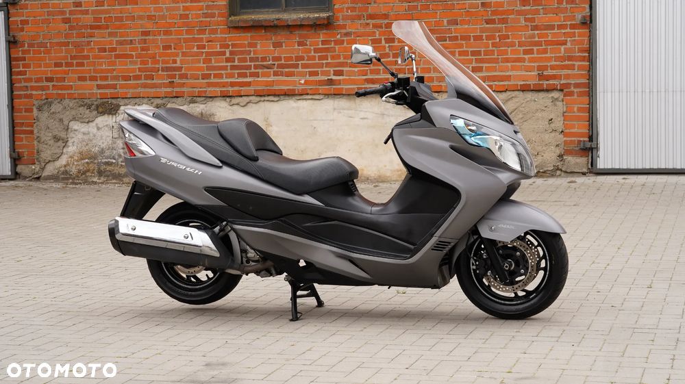 Suzuki Burgman - 3