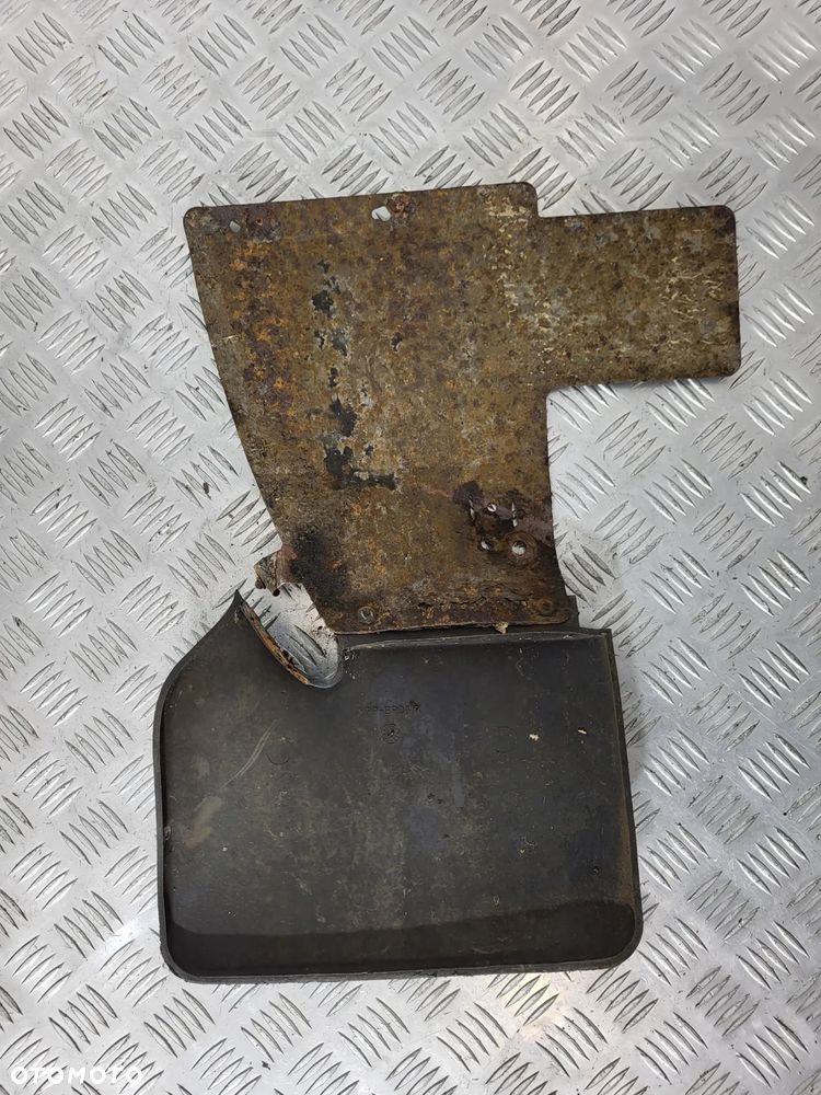 Land Rover Discovery II Chlapacz Prawy Tył - 4