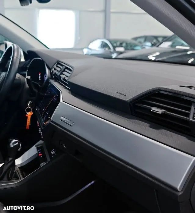 Audi Q3 45 TFSIe S tronic - 8