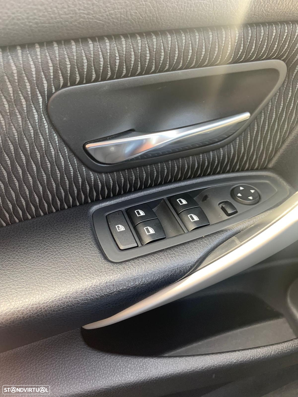 BMW 318 d Touring Auto Line Modern - 24