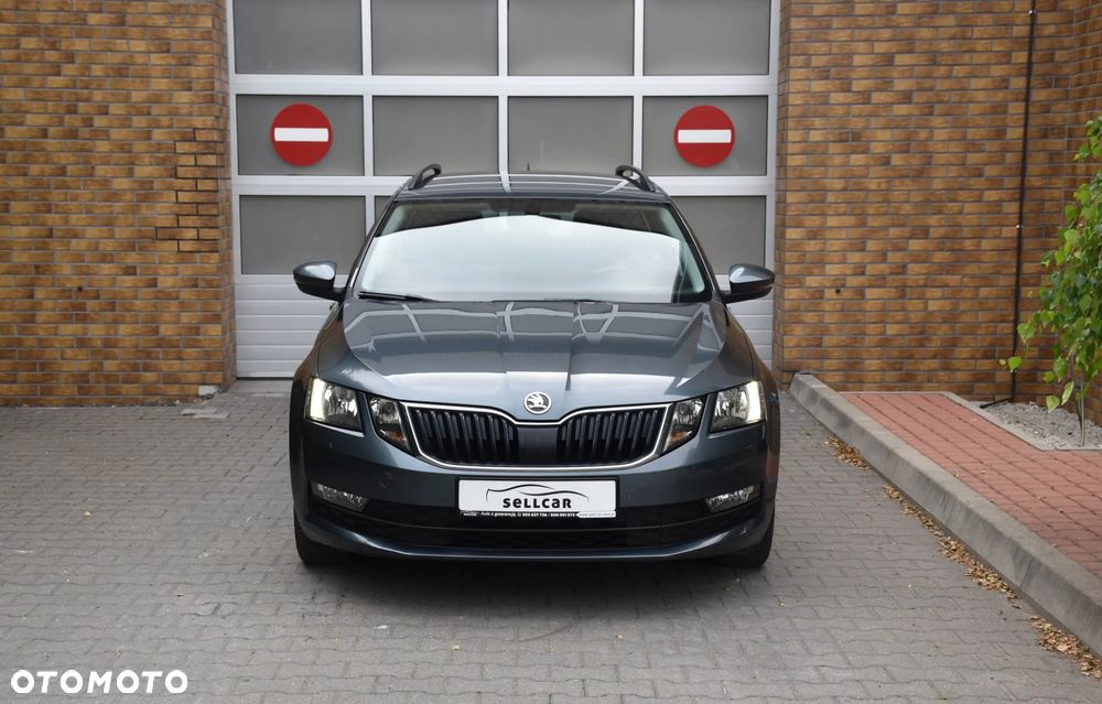 Skoda Octavia 1.6 TDI DSG Style - 33