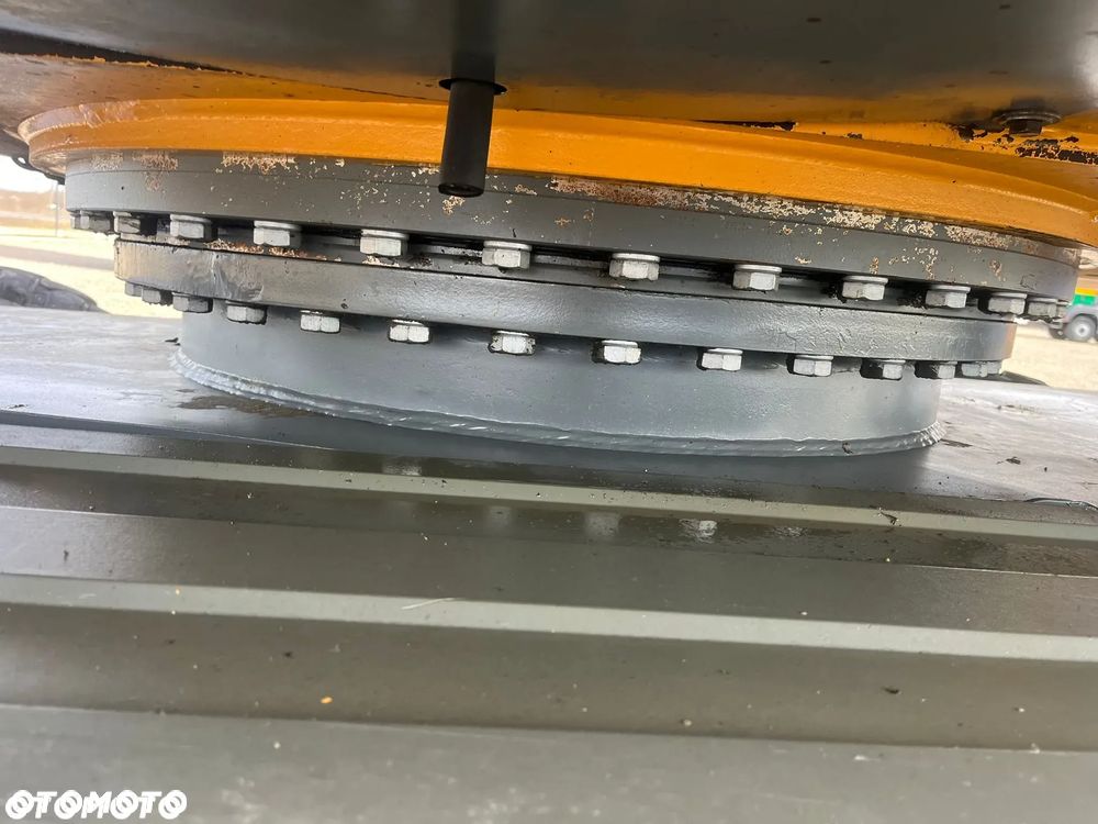 Liebherr A 900 C / 2007 / 10800 godzin / 2 łyżki / pług / podpory ? Import Francja - 9