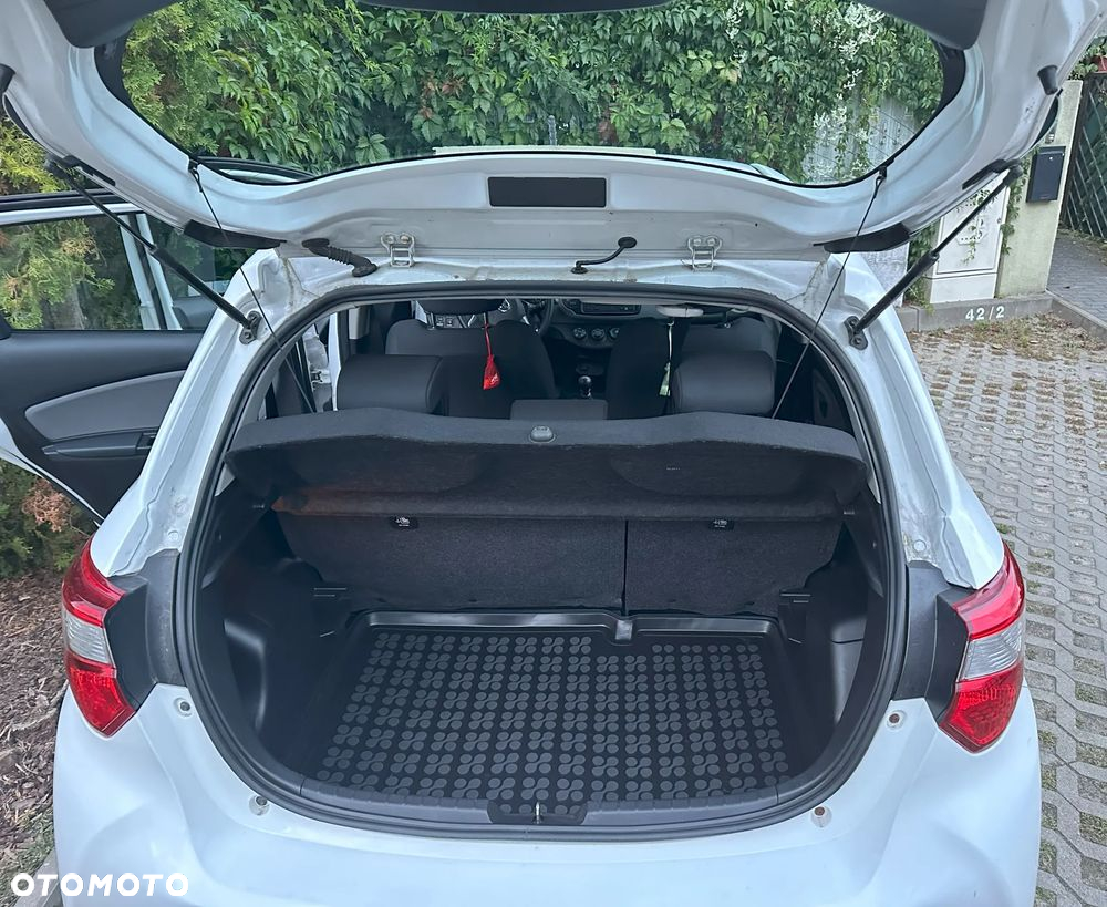 Toyota Yaris 1.5 Active - 10
