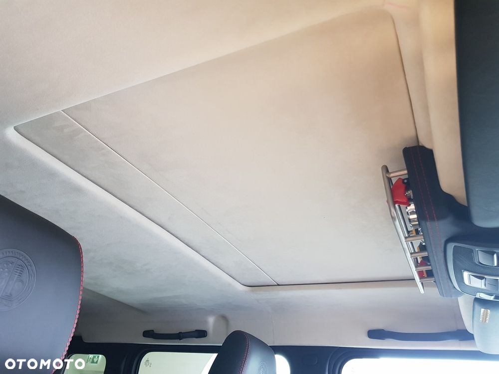 Mercedes-Benz Klasa G 63 AMG AMG SPEEDSHIFT 7G-TRONIC - 36