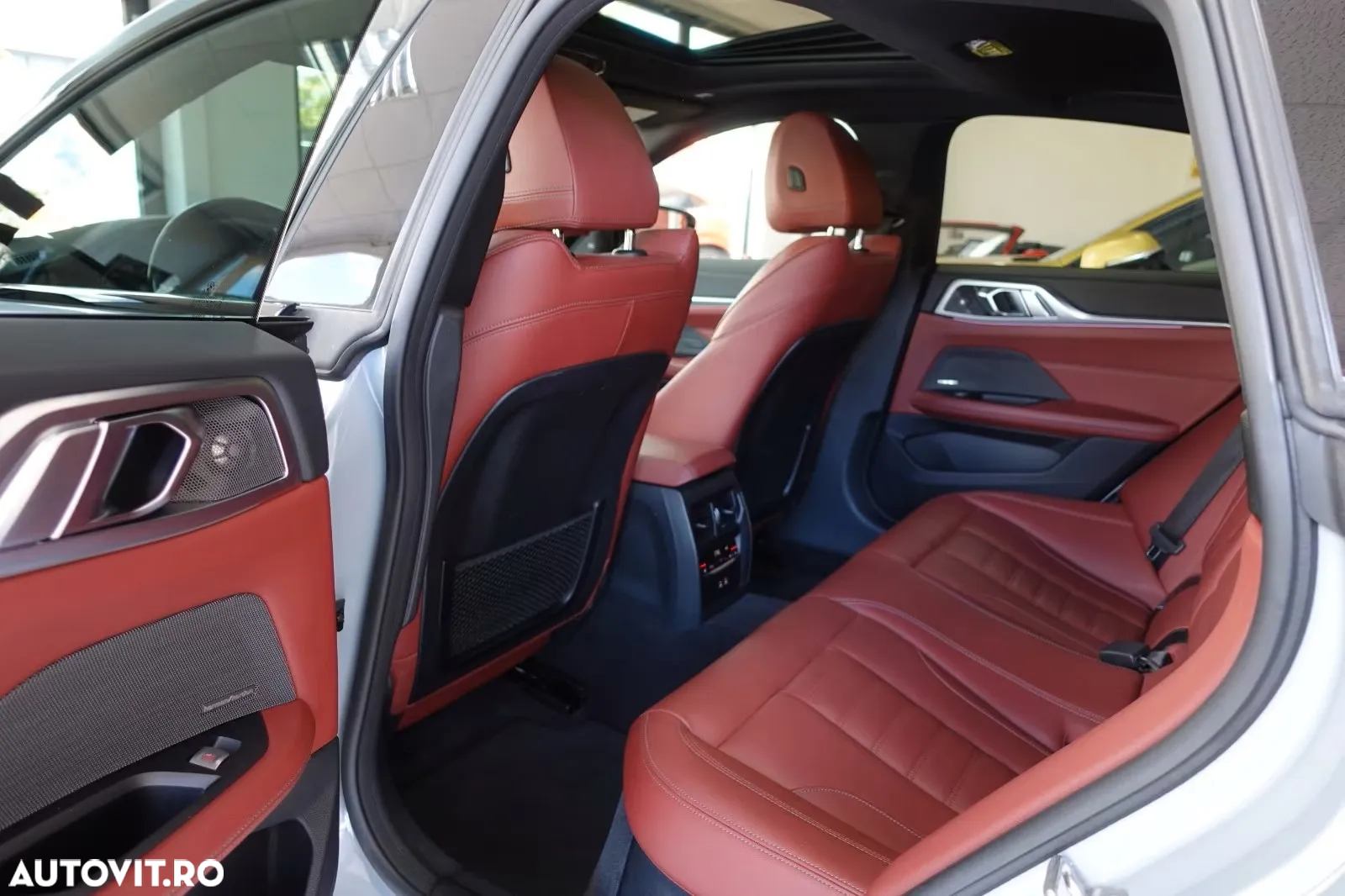 BMW M4 M440i xDrive AT MHEV - 10