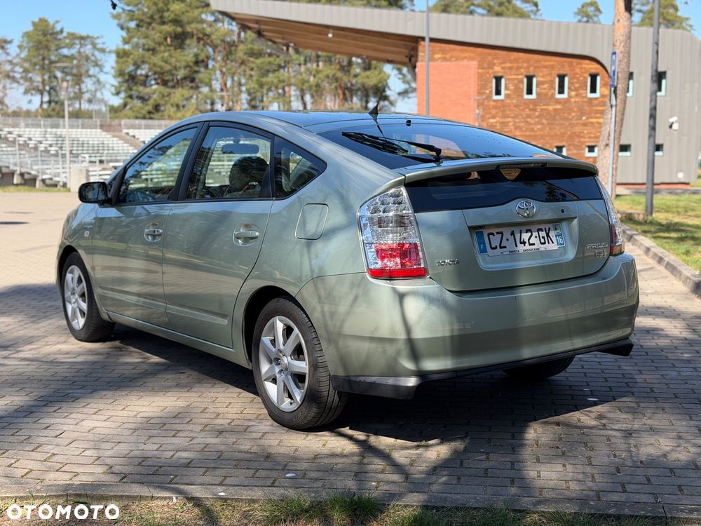 Toyota Prius 1.5 VVT-i Sol - 6