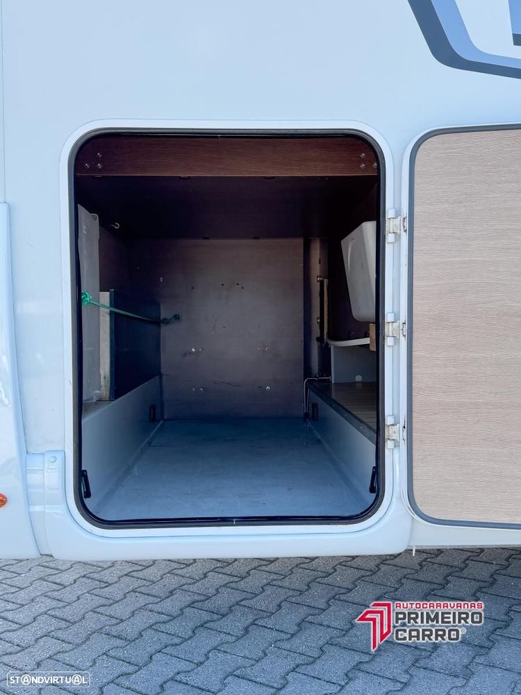 Bavaria T 74 Arctic c.central e basculante - 15