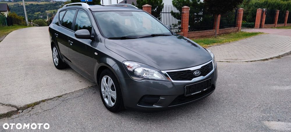 Kia Ceed - 7