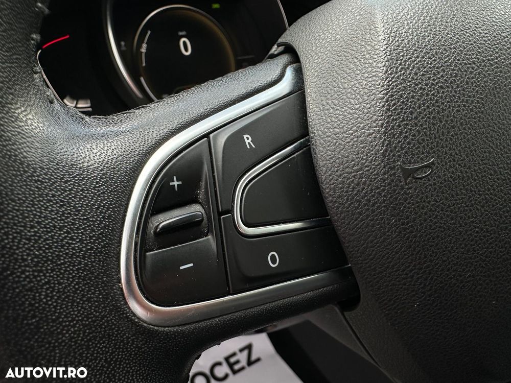 Renault Kadjar Energy dCi 130 4x4 CROSSBORDER - 17