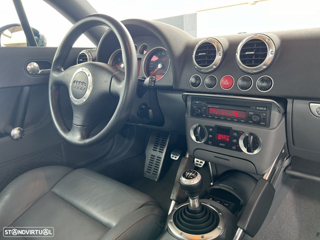 Audi TT Coupé 1.8 T S-line - 23