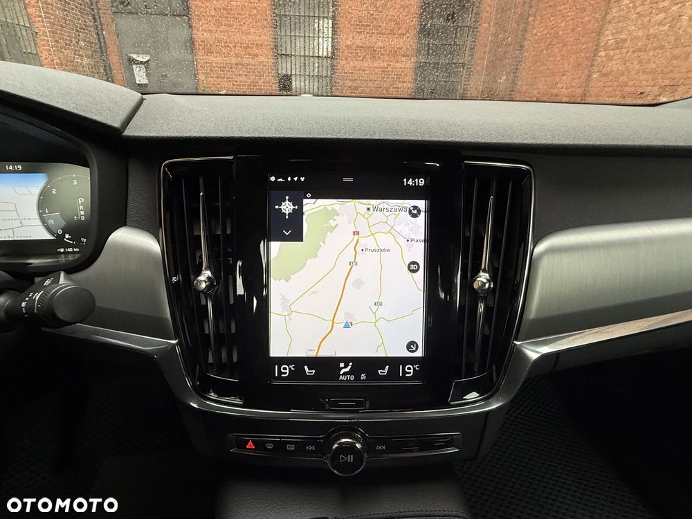 Volvo S90 D4 Momentum - 19