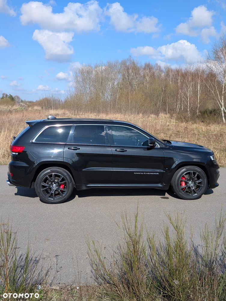 Jeep Grand Cherokee SRT - 13