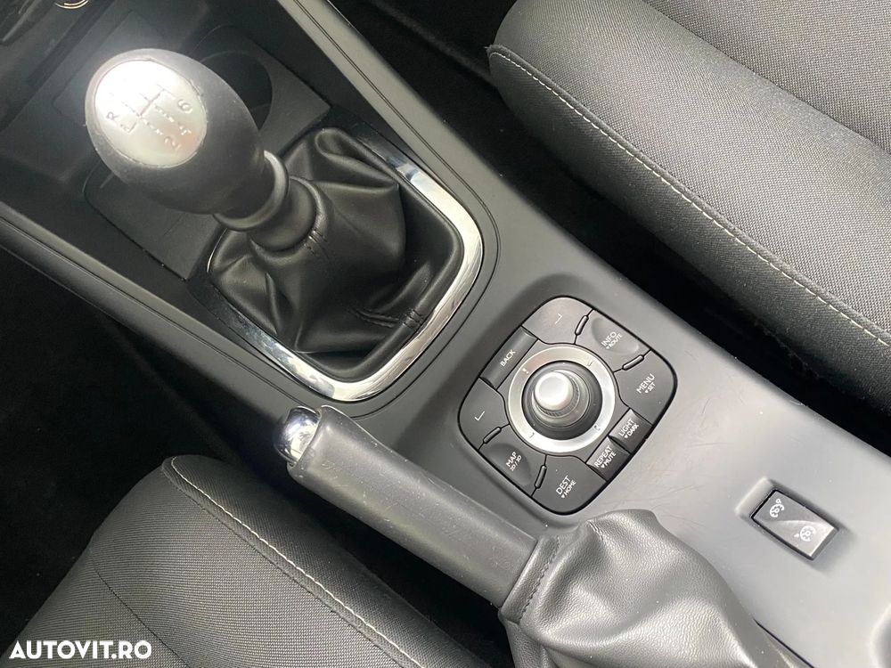 Renault Megane - 8
