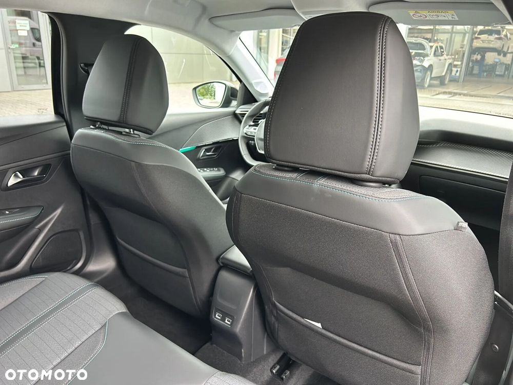Peugeot 208 1.2 PureTech Active S&S EAT8 - 9