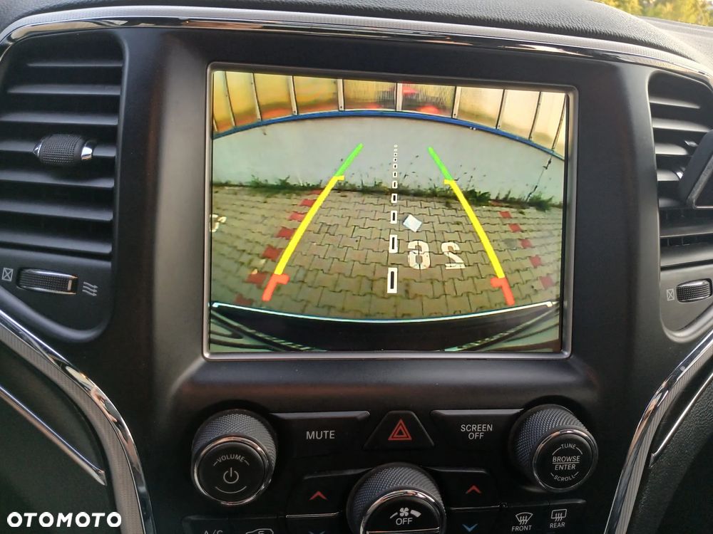 Jeep Grand Cherokee 5.7 V8 HEMI 4WD Automatik Overland - 32