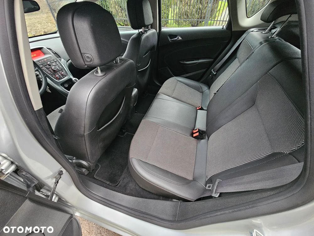 Opel Astra 1.4 Turbo Edition - 11