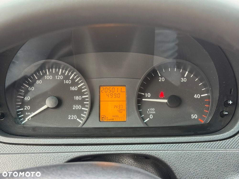 Mercedes-Benz VITO LONG - 11