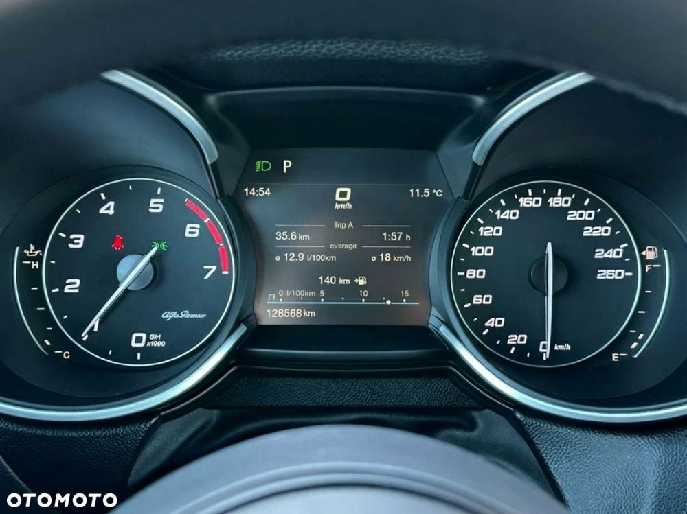 Alfa Romeo Stelvio 2.0 Turbo Veloce Q4 - 26