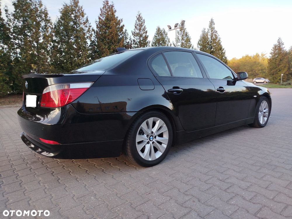 BMW Seria 5 520i - 5