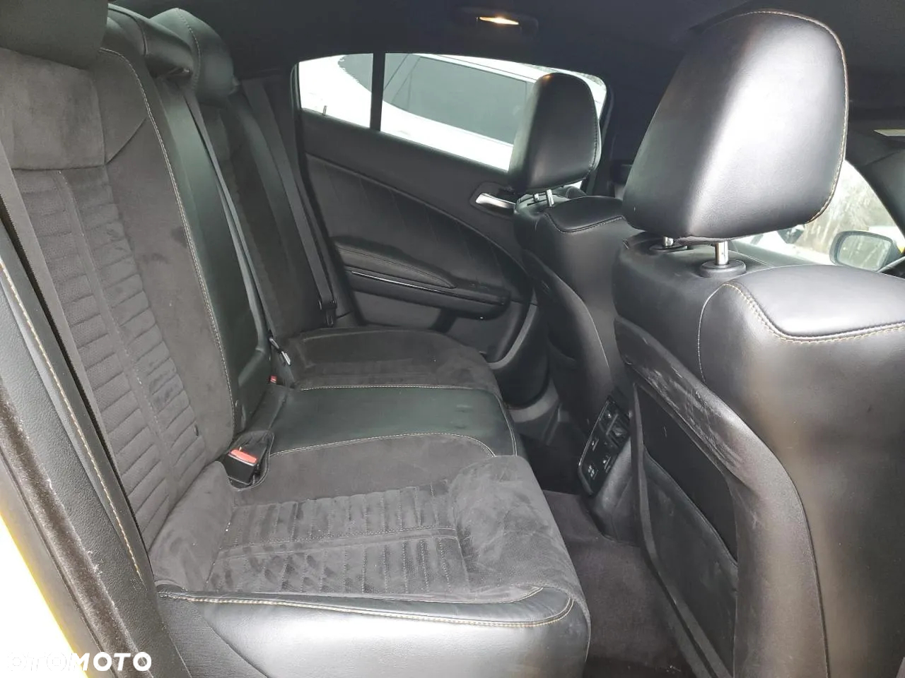 Dodge Charger 3.6 GT - 9
