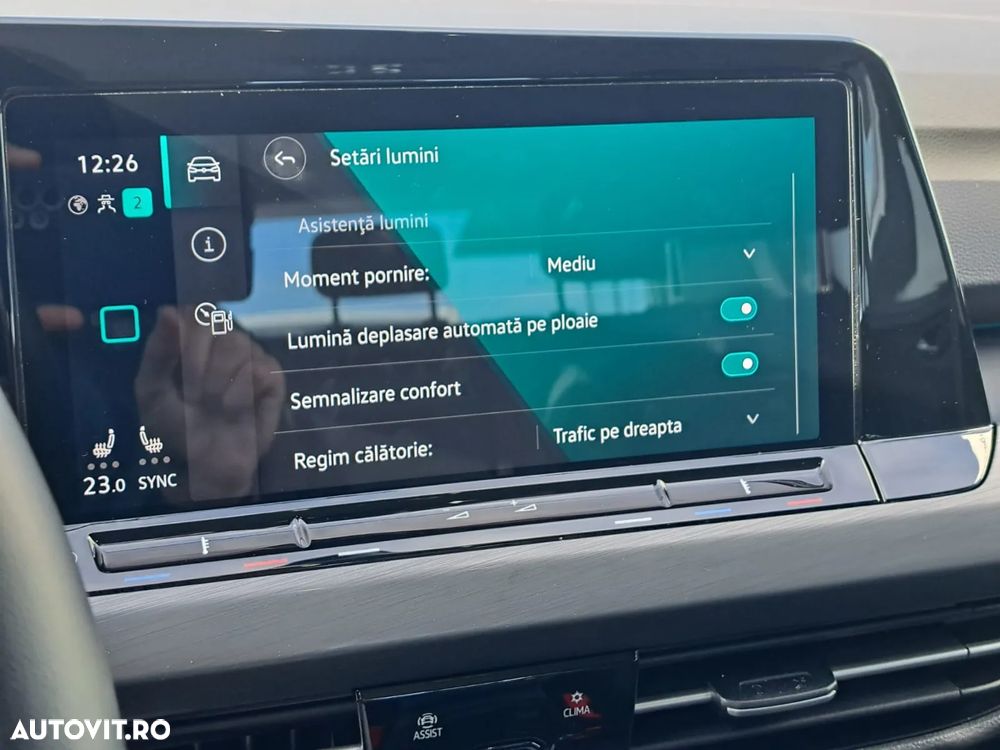 Volkswagen Golf 1.5 eTSI ACT DSG MHEV Style - 40