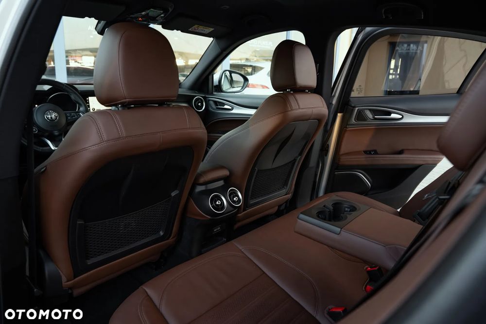 Alfa Romeo Stelvio 2.0 Turbo Veloce Q4 - 34