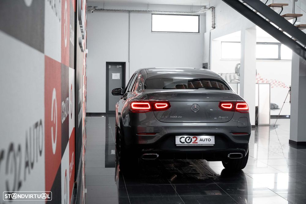 Mercedes-Benz GLC 300 e Coupe 4Matic - 5
