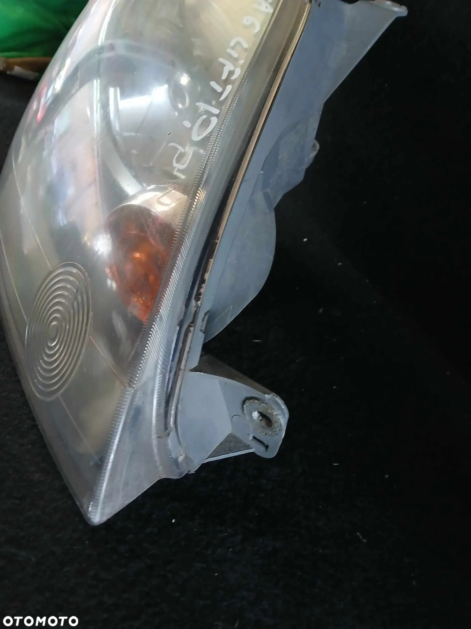 Ford Fiesta Mk6 Lift Lampa przednia prawa, lewa - 3