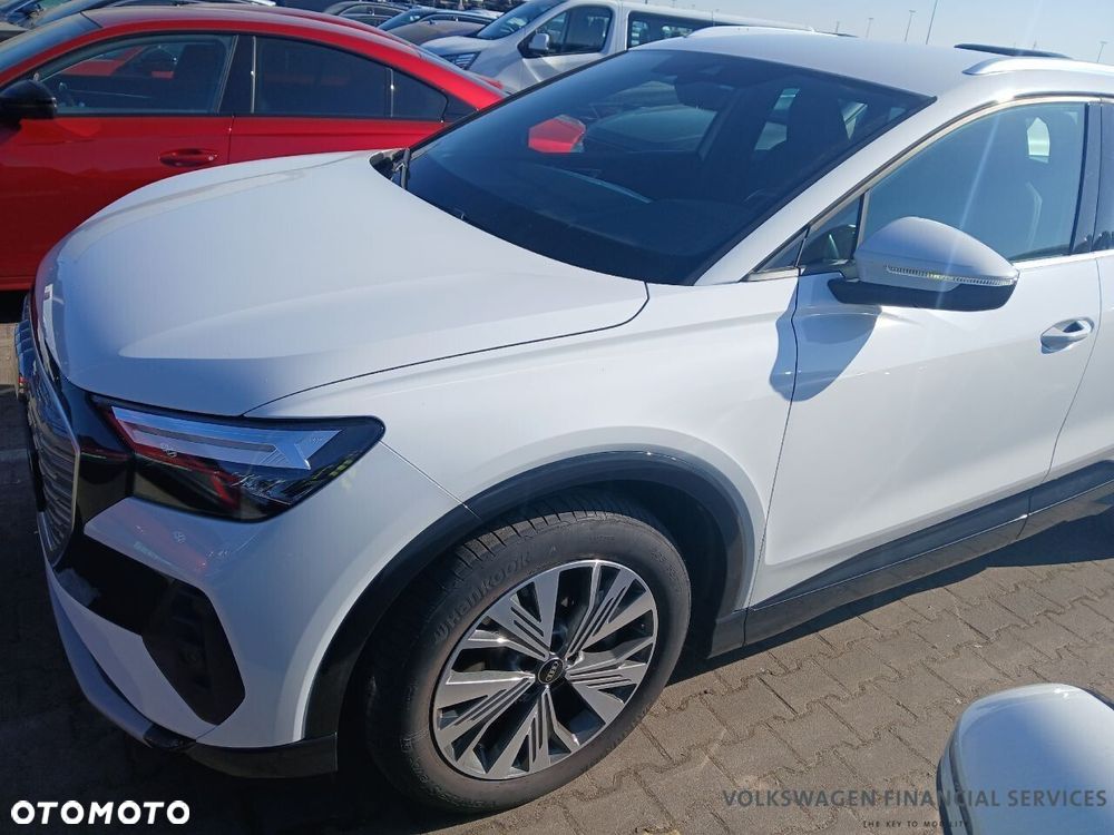 Audi Q4 e-tron - 5