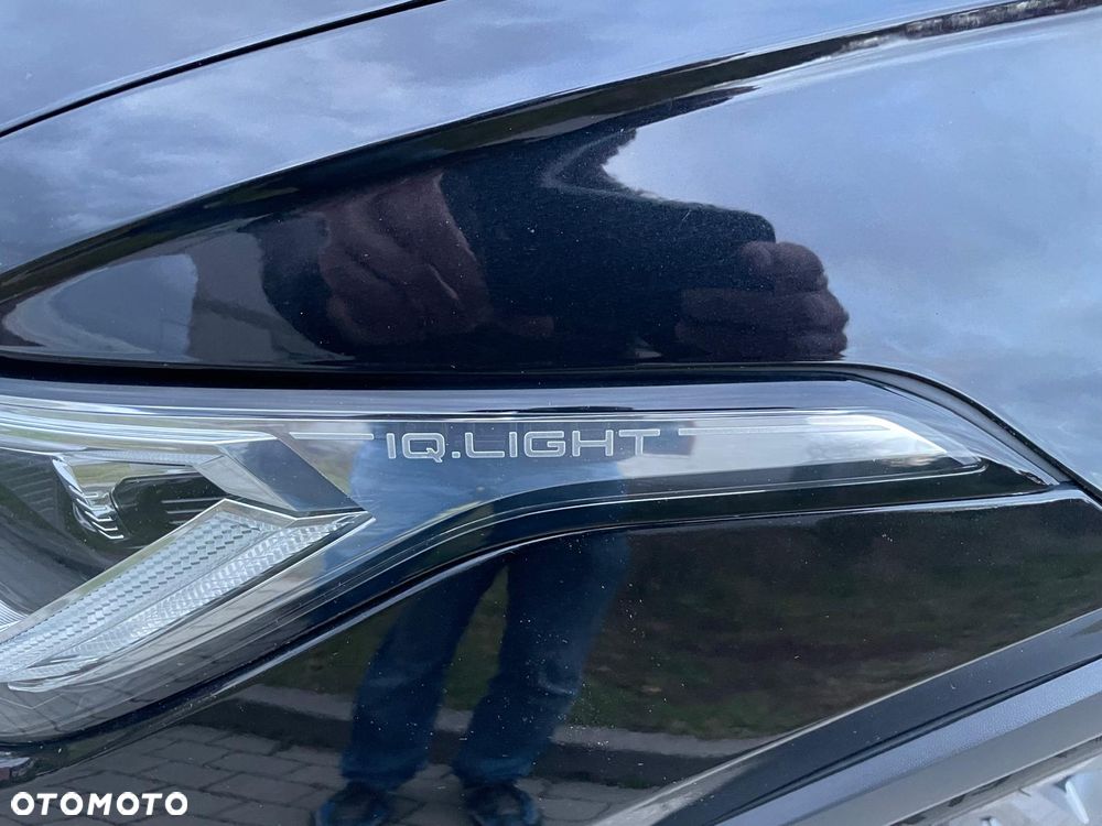 Volkswagen Tiguan 2.0 TDI SCR 4MotION DSG R-Line - 11