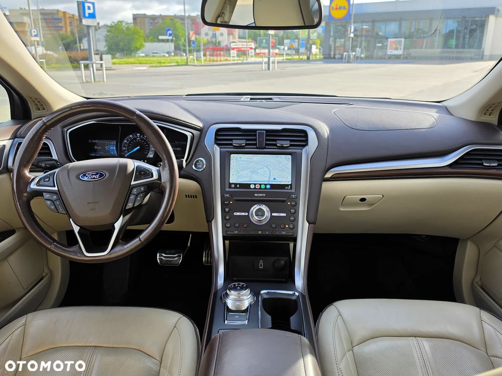 Ford Fusion - 14