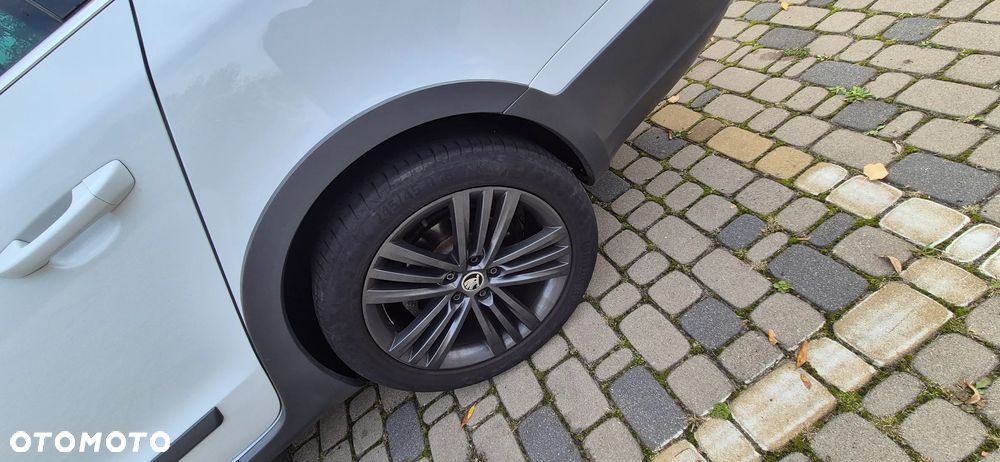 Skoda Superb 2.0 TDI Green tec 4x4 DSG Elegance - 7