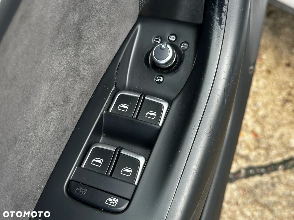 Audi Q3 2.0 TDI Quattro S tronic design - 25