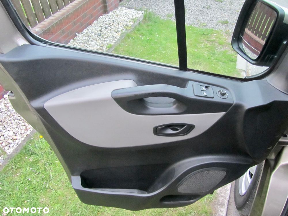 Renault Trafic - 12