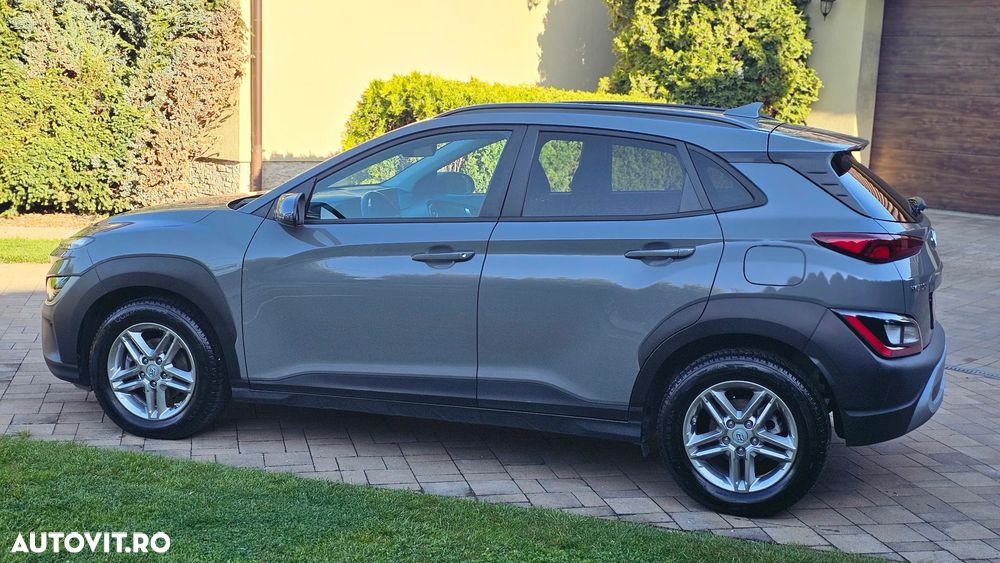 Hyundai KONA - 7