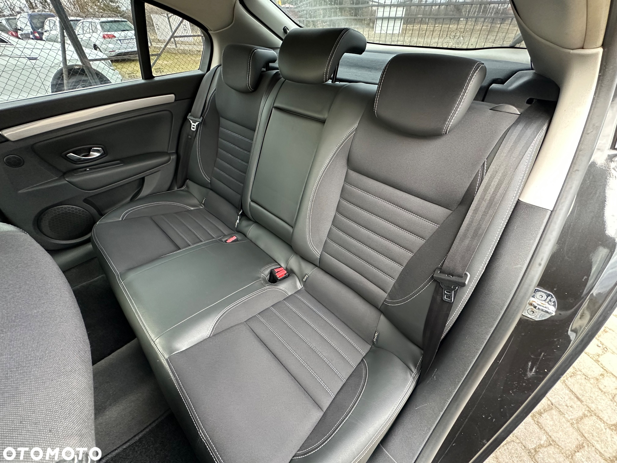 Renault Laguna 2.0 DCi Authentique - 17