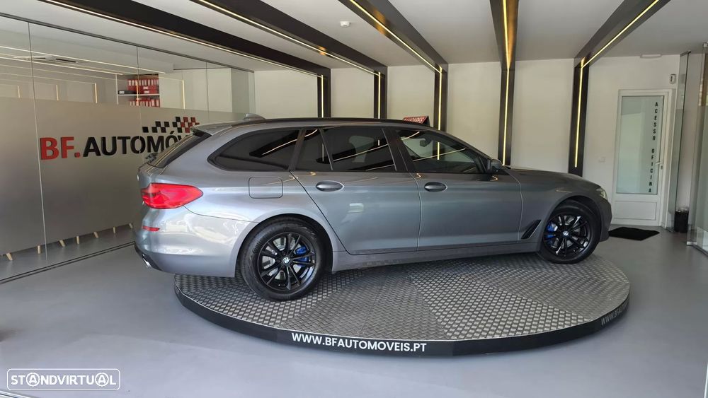 BMW 530 d xDrive Line Luxury Auto - 9